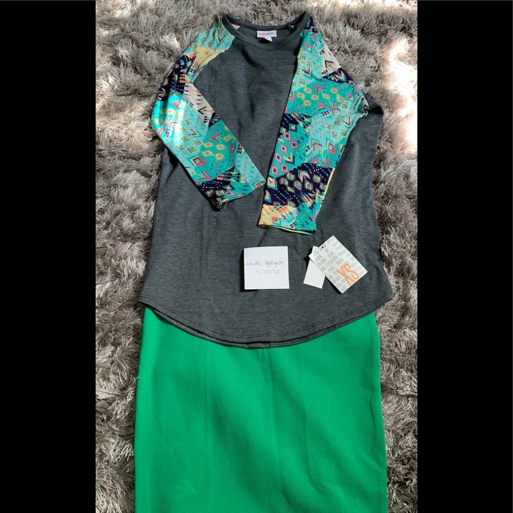 💚OUTFIT💚 LuLaRoe NWT XS Randy and XS Cassie.